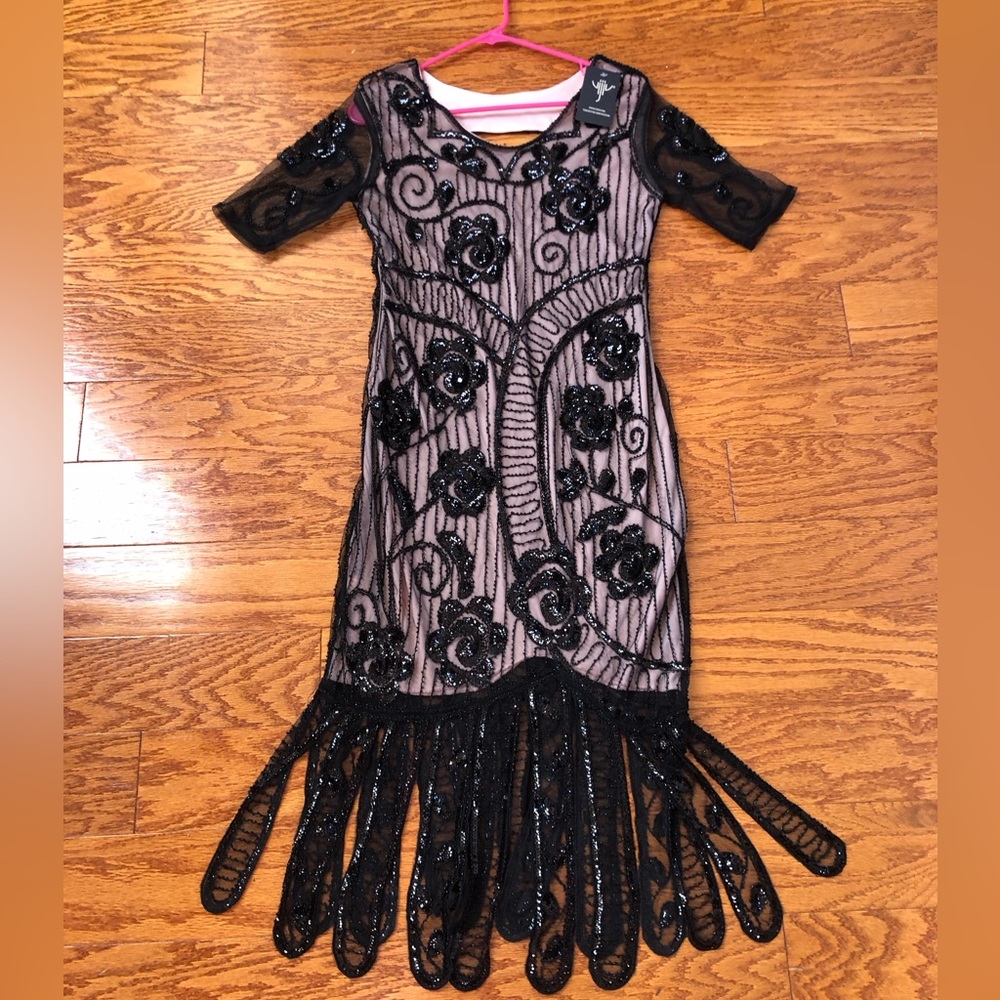 Vijiv brand beaded sequin dress. New with tags. Small. Has 1920s flapper style.